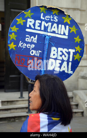 London, UK, 20. August 2019 SODEM Demonstranten protestierten Großbritannien aus der EU in Brexit außerhalb des Cabinet Office in Whitehall. Credit: JOHNNY ARMSTEAD/Alamy leben Nachrichten Stockfoto