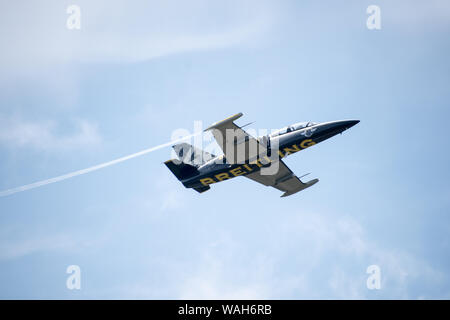 Single Breitling Jet in der Luft Stockfoto