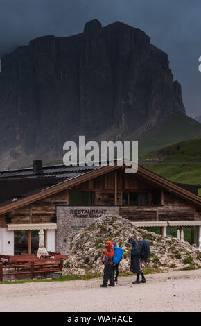 Die Sella und den Pordoi Pässe in Südtirol, Italien Stockfoto