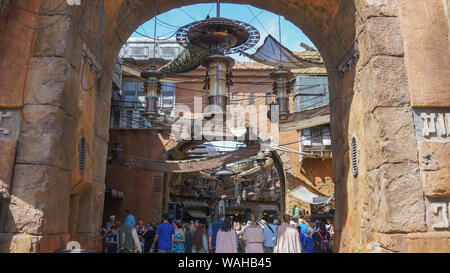 Orlando, Florida, USA. 20 Aug, 2019. Vorschau von STAR WARS: Galaxie Kante landen in Disney's Hollywood Studios am 20. August 2018 in Orlando. Credit: Bryan Smith/ZUMA Draht/Alamy leben Nachrichten Stockfoto