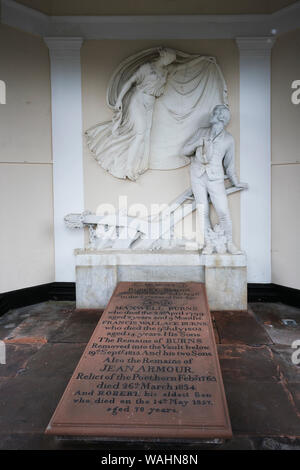 Aufwändige Verbrennungen Mausaelum, das begräbnis Monument der Schottischen Nationaldichter Robert Burns in Saint Michael's Friedhof, Dumfries, Schottland Stockfoto