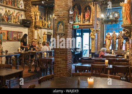 Elfde Gebod Restaurant interior Antwerpen Belgien Stockfoto