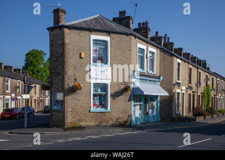 Ecke Shop Business im Gisburn Rd, Barrowford, Nelson BB9 8NB Stockfoto