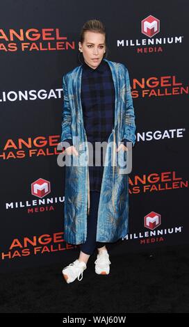 Los Angeles, CA. 20 Aug, 2019. Piper Perabo in der Ankunftshalle für ENGEL IST GEFALLEN Premiere, Regency Dorf Theater - Westwood, Los Angeles, CA August 20, 2019. Credit: Elizabeth Goodenough/Everett Collection/Alamy leben Nachrichten Stockfoto