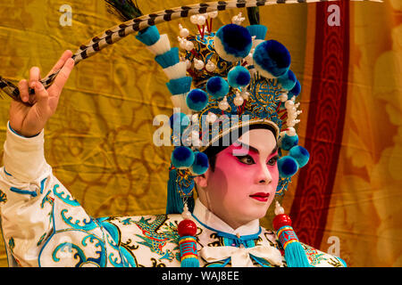 Chinesische Oper Darsteller, Ko Shan Theater, Kowloon, Hong Kong, China. Stockfoto