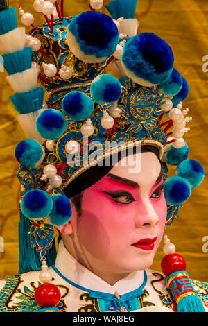 Chinesische Oper Darsteller, Ko Shan Theater, Kowloon, Hong Kong, China. Stockfoto