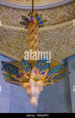 Kronleuchter in Sheik Sayed Moschee. Abu Dhabi, VAE. (Für redaktionelle NUR VERWENDEN) Stockfoto