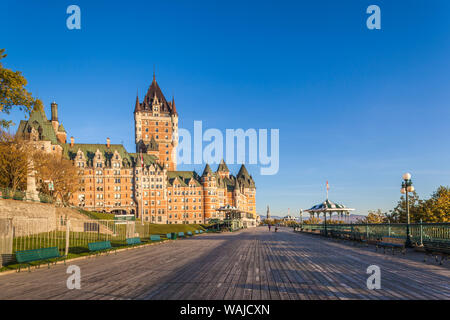 Kanada, Quebec, Quebec City. Chateau Frontenac und Terrasse Dufferin Stockfoto