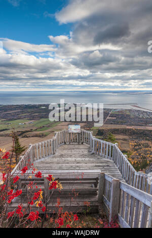 Kanada, Quebec, Carleton-sur-Mer. Erhöhte Blick vom Mont St. Joseph Stockfoto