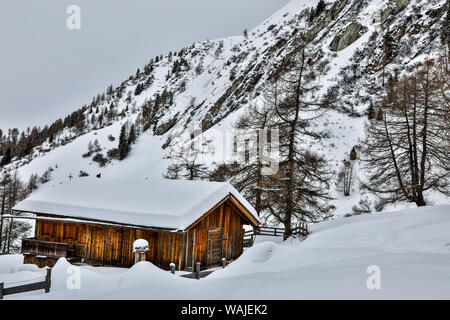 Österreich, Kals am Großglockner. Kleines Gebäude in der Nähe der Großglockner Stockfoto