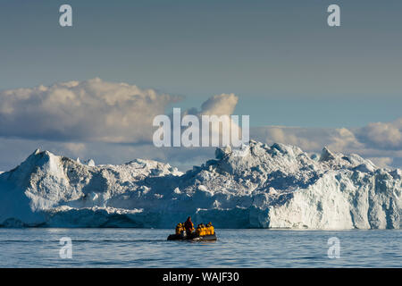 Grönland. Ilulissat. Sternzeichen Kreuzfahrt unter der Eisberge im Eisfjord. Stockfoto