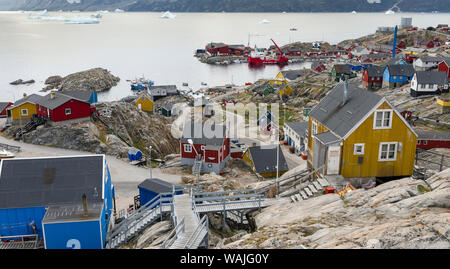 Kleine Stadt von Uummannaq, Nordwesten Grönlands. Stockfoto