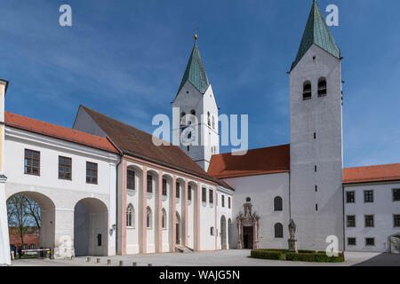 Eingang zum Freisinger Dom Stockfoto