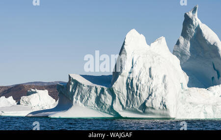 Eisberge im Uummannaq Fjordsystem, Nordwesten Grönlands. Stockfoto