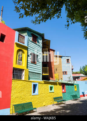La Boca, in diesem Quartal ist eine der Hauptattraktionen von Buenos Aires, der Hauptstadt von Argentinien. Caminito, die Straße der Tango. Stockfoto