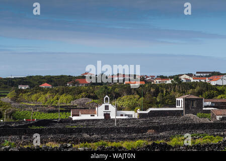 Portugal, Azoren, Insel Pico, Criacao Velha. Dorfkirche Stockfoto