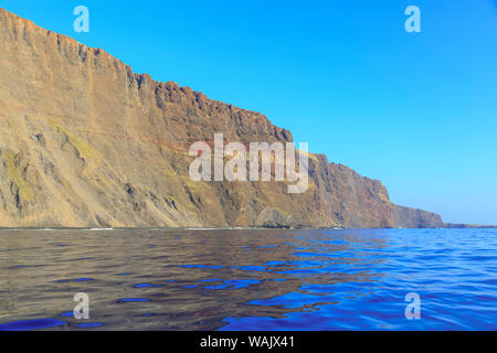 Schroffe Klippen und Küstenlinie am südlichen Ufer des Lanai, Kaunoe'u, Hawaii, USA Stockfoto