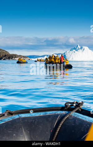 Grönland, Ilulissat. Sternzeichen Kreuzfahrt unter der Eisberge im Eisfjord. Stockfoto