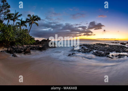 Abends Licht in der kleinen Bucht Wissen als Secret Beach in der Nähe von Makena, Maui, Hawaii Stockfoto