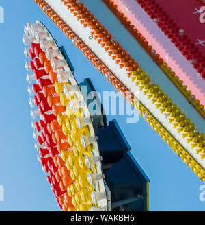 USA, Indiana, Indianapolis. Colored lights on the midway. Credit as: Wendy Kaveney / Jaynes Gallery / DanitaDelimont.com Stockfoto