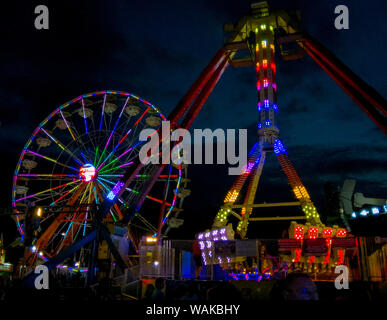 USA, Indiana, Indianapolis. Karneval Fahrten bei Nacht. Kredit als: Wendy Kaveney/Jaynes Galerie/DanitaDelimont.com Stockfoto