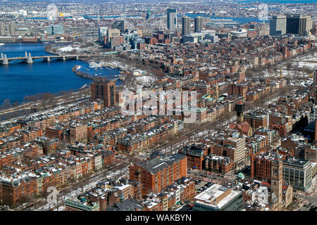 Antenne Winter Blick auf Boston, Massachusetts, USA. Die Back Bay Viertel ist im Vordergrund. Stockfoto