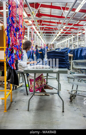 Textilfabrik in Afrika Botswana, Industrialisierung, die versuchen, die Armut zu beseitigen, Stockfoto