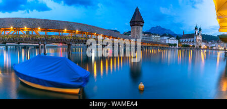 Am Abend Luzern, Schweiz Stockfoto