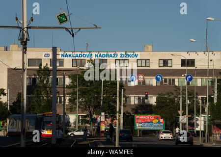 Die Gebäude der ehemaligen Freight Railway Station in Prag Zizkov (CTK Photo/Vaclav Zahorsky) Stockfoto