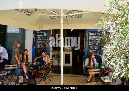 Rabat/mdina Ta 'oni Cafe mit Frauen trinken Kunden malta Stockfoto