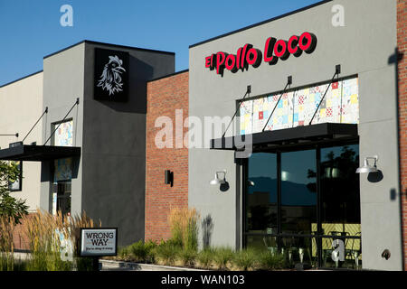 Ein logo Zeichen außerhalb eines El Pollo Loco fast food Restaurant Lage in Orem, Utah am 29. Juli 2019. Stockfoto