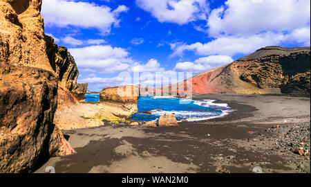 Kanarischen Inseln. Malerische vulkanische Insel Lanzarote mit beeindruckenden Meer Landschaft. El Golfo Strand Stockfoto