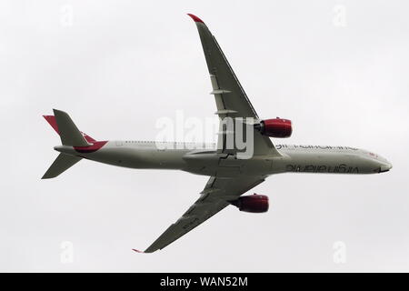 Von VIRGIN ATLANTIC ERSTE AIRBUS A350-1000, G-VLUX. Stockfoto