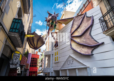 Barcelona, Spanien. August 2019: Harry Potter Freizeit in einer Straße von Gracia Street Festival in Barcelona. Stockfoto