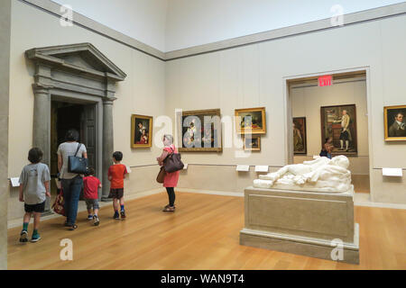 Das Metropolitan Museum der Kunst ist eine beliebte Touristenattraktion in der Museum Mile, New York City, USA Stockfoto