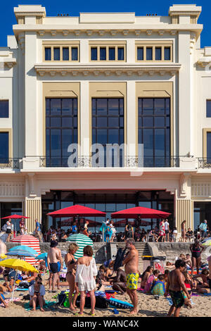 Die Städtischen Casino und der Große Strand von Biarritz (Atlantische Pyrenäen - Frankreich). Dieser Raum begrüßt, den G7-Gipfel 2019 Vom 24. bis 26. August. Stockfoto