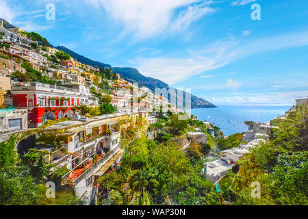 Die farbenfrohe Stadt Positano Italien, an der Amalfiküste in der Region Kampanien in Süditalien. Stockfoto