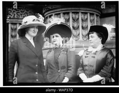 DEMOCRATIC NATIONAL CONVENTION. MISS RUBY TUCKER VON ARKANSAS; Frau. THOMAS TAGGART von Indiana; Frau. NORMAN MACK VON NEW YORK Stockfoto