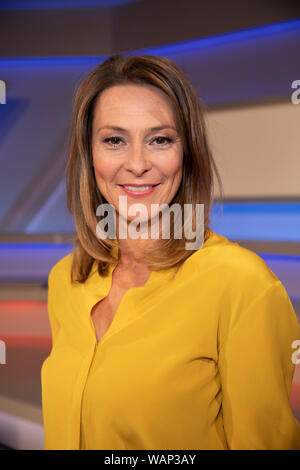 Anja Reschke in der ARD-Talkshow "aischberger. die Woche" im WDR-Studio BS 3. Köln, 21.08.2019 Stockfoto