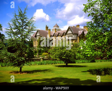 Bodnant Halle mit formalen Gärten in Conwy in Wales Stockfoto