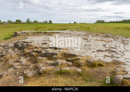 Die basaltsäulen von kirkjugólf (Kirche), Kirkjubaejarklaustur, südlichen Island. Stockfoto