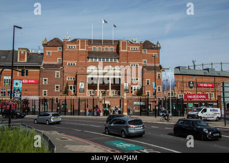 London, Großbritannien. 21. August 2019. Die hobbs Tor Haupteingang am Kia Oval home von Surrey Cricket Club, wie sie auf dem Hampshire an Tag vier der Specsavers County Championship Spiel. David Rowe/Alamy leben Nachrichten Stockfoto