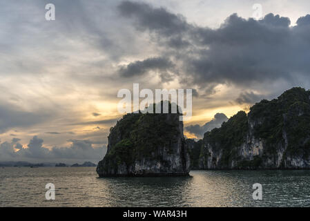 Ha Long Bucht, Vietnam Stockfoto