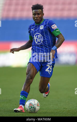 Am 13. August 2019, DW Stadium, Wigan, England; Carabao Pokal, 1. Runde, Wigan Athletic vs Stoke City; Hell Enobakhare (25.) Wigan Athletic während des Spiels Credit: Richard Long/News Bilder der Englischen Football League Bilder unterliegen DataCo Lizenz Stockfoto