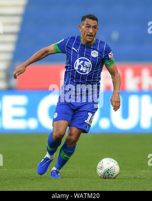 Am 13. August 2019, DW Stadium, Wigan, England; Carabao Pokal, 1. Runde, Wigan Athletic vs Stoke City; Gary Roberts (18) von Wigan Athletic während des Spiels Credit: Richard Long/News Bilder der Englischen Football League Bilder unterliegen DataCo Lizenz Stockfoto