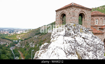 Blick auf die Kirche der Heiligen Mutter Gottes, die Festung von Asen Stockfoto