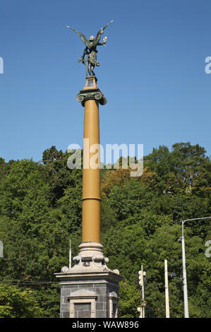 Skulptur von Svatopluk bei Cechuv Сech Brücke (die meisten) in Prag. Der Tschechischen Republik Stockfoto