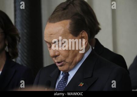 Rom, Italien. 22 Aug, 2019. Präsident Silvio Berlusconi - Forza Italia - mit Mariastella Gelmini, Anna Maria Bernini und Antonio Tajani, Berichte an die Presse die Beschlüsse seiner Partei in Bezug auf die Regierung Krise erklärte er dem Präsidenten der Republik Mattarella, während der Konsultationen auf das Quirinale. (CLAUDIO SISTO/Fotogramma, Rom - 2019-08-22) p.s. Credit: Unabhängige Fotoagentur Srl/Alamy leben Nachrichten Stockfoto