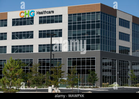 Ein logo Zeichen außerhalb des Hauptsitzes der CHG Healthcare in Midvale, Utah am 28. Juli 2019. Stockfoto