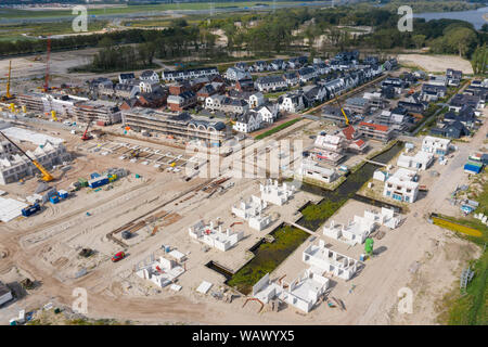 Luftbild der neuen Entwicklung Nachbarschaft De Krijgsman in Steenwijk, Niederlande Stockfoto